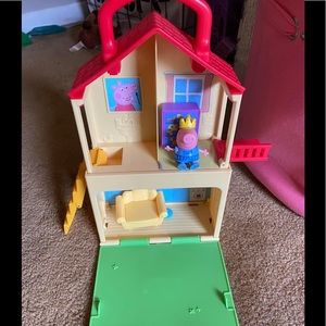 Small Peppa Pig House